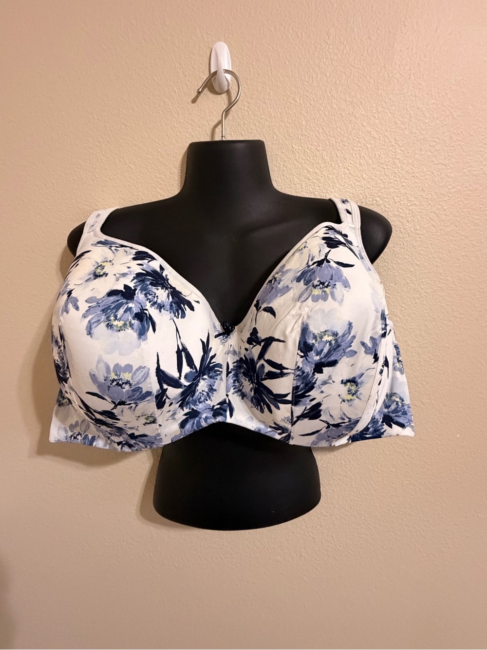 Cacique White Bra with Blue Floral Print